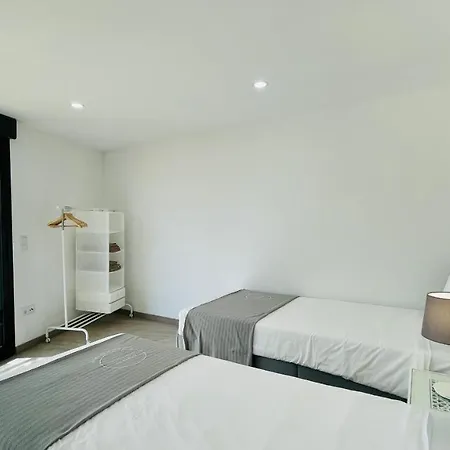 Strip By Check-in Portugal Villa