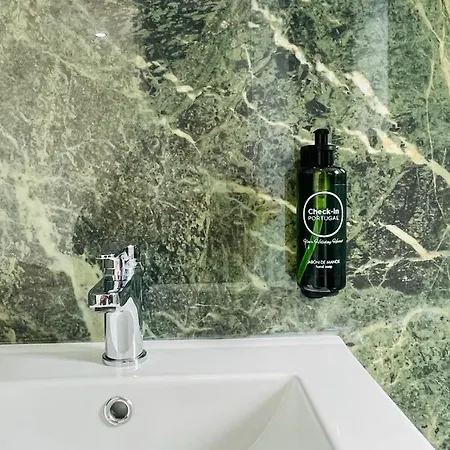 Strip By Check-in Portugal Villa *