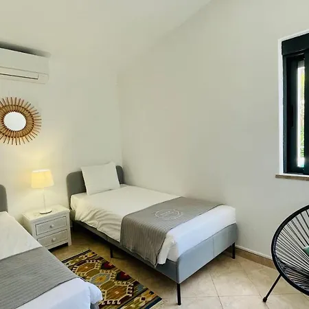 Villa Strip By Check-in Portugal Albufeira