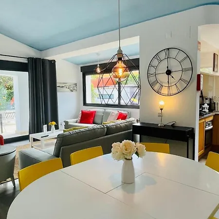 Strip By Check-in Portugal ヴィラ